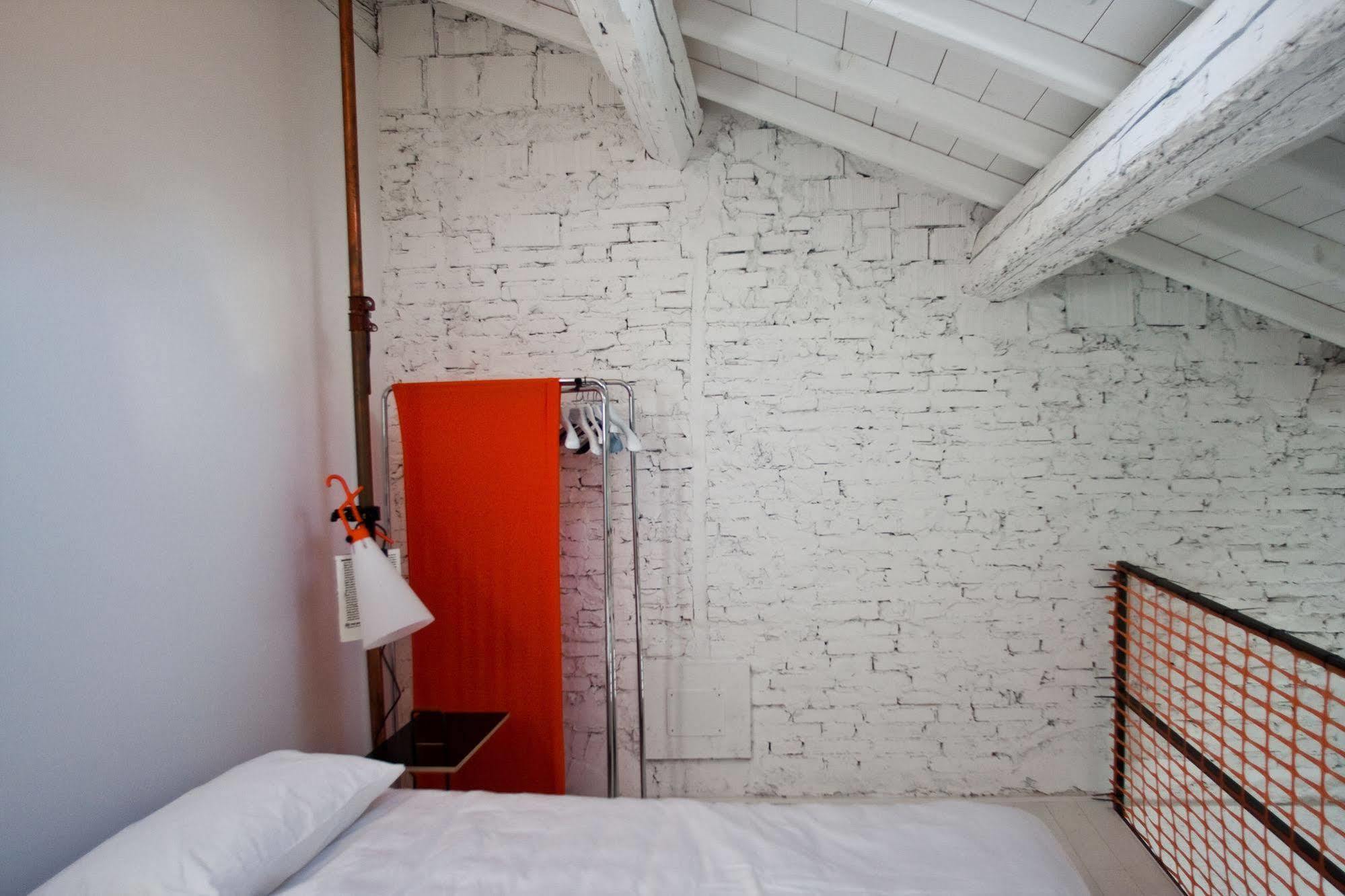 Legrenzi Guest house 2*